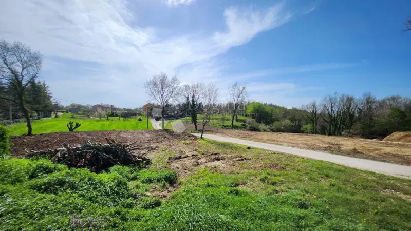 Building land in a good location! – 2