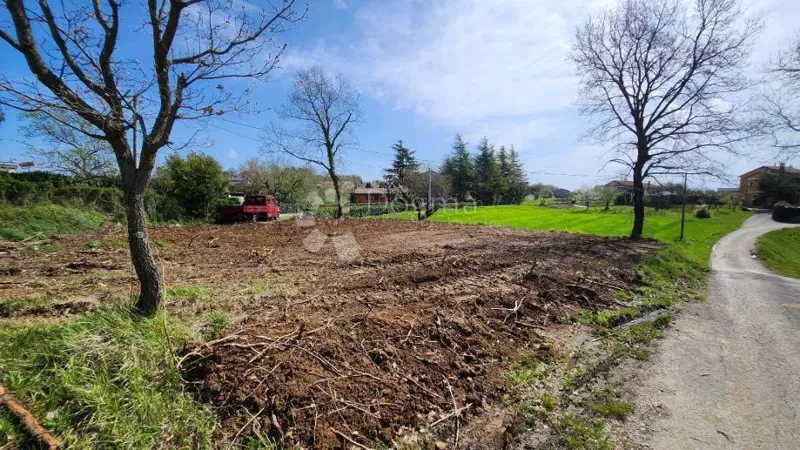 Building land in a good location! – 2