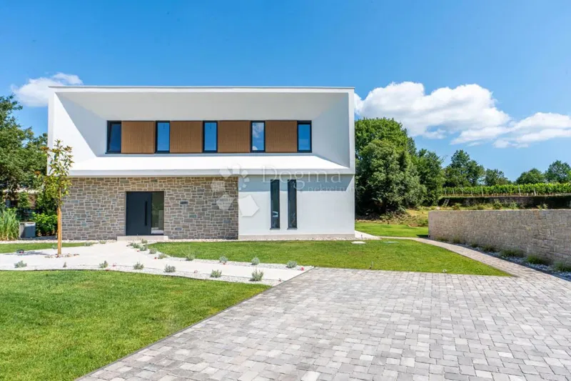 House Tinjan, 126m2 – 2