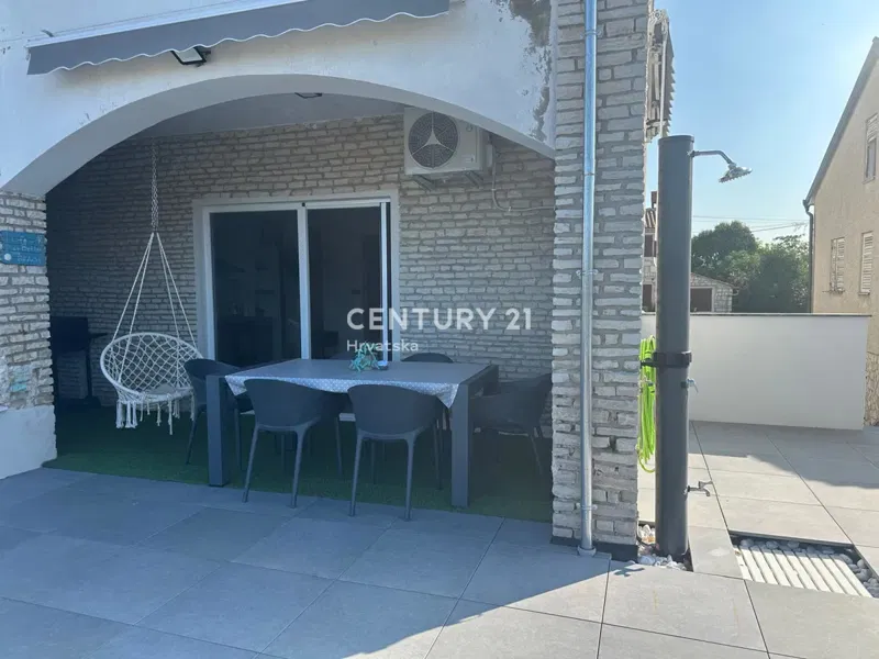 FUNTANA, VENDESI APPARTAMENTO TRILOCALE AL 1° PIANO CON TERRAZZA DI 70 M2, OTTIMA POSIZIONE – 3