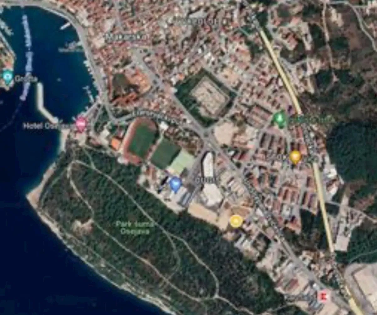 Građevinsko zemljište za zgradu- Makarska