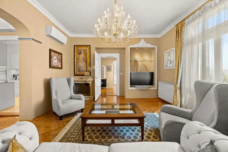 Flat Opatija - Centar, Opatija, 150m2 – 2