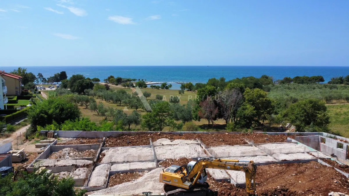 Prekrasna vila u nizu na vrhunskoj lokaciji, Zambratija (Umag)