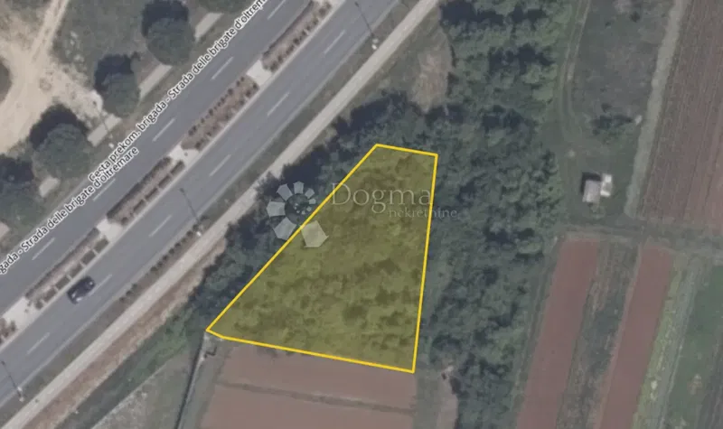Земля под застройку Gregovica, Pula, 930m2 – 2