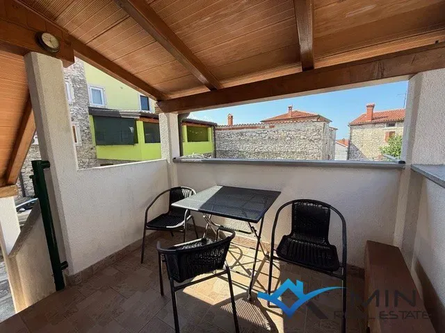 Casa a schiera in pietra con 2 appartamenti a Verteneglio – 3