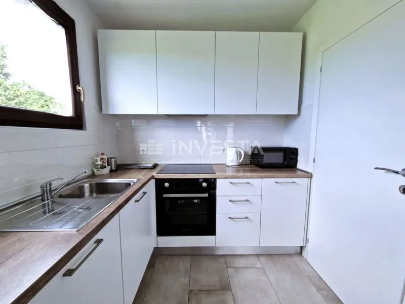 Fažana, Appartamento spazioso a 300 m dalla spiaggia, 3 camere, bagno, WC – 2