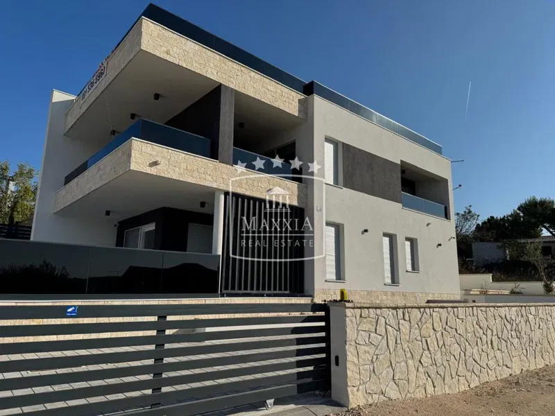 Casa Rtina, Ražanac, 191,70m2 – 2