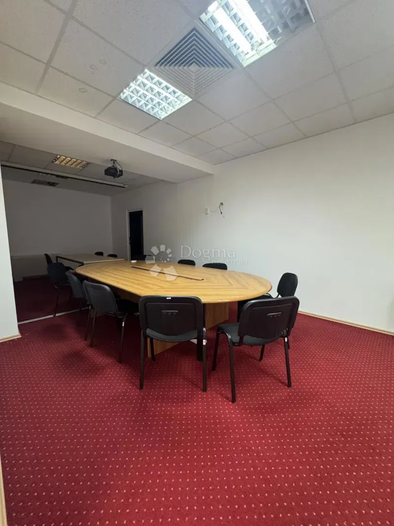 Lokal użytkowy Škurinje, Rijeka, 324m2 – 2