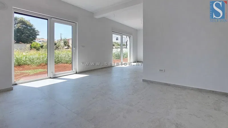 Poreč - new apartment of 88 m2 with a garden and two parking spaces – 3