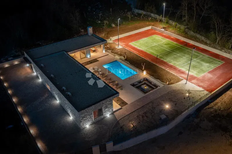 Dům Prisoje, Dicmo, 240m2