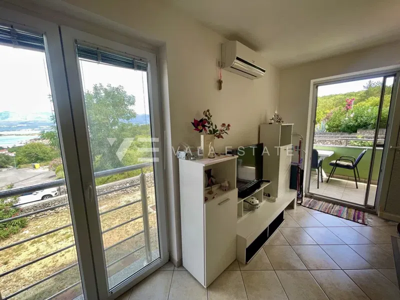 COMFORTABLE FURNISHED APARTMENT WITH A BEAUTIFUL SEA VIEW – 2
