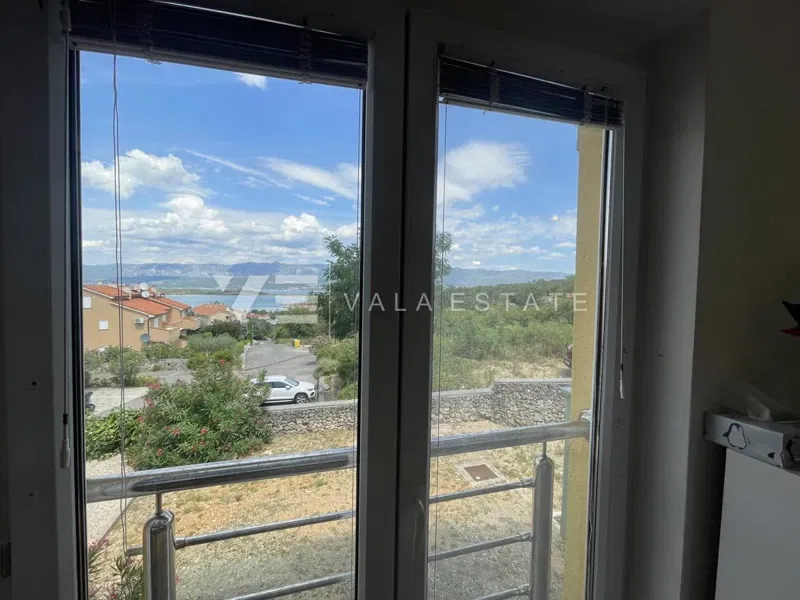 COMFORTABLE FURNISHED APARTMENT WITH A BEAUTIFUL SEA VIEW – 3