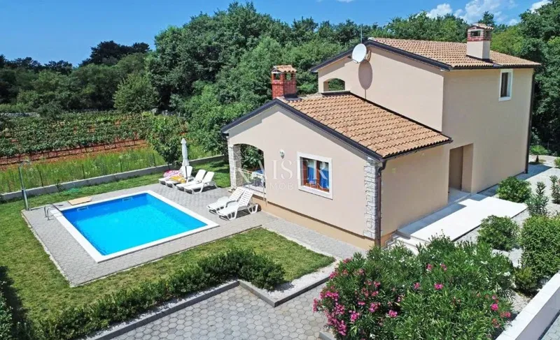 Istria, Sv. Lovreč, casa familiare con piscina – 3