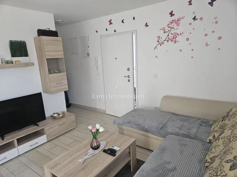 Appartamento con balcone vicino al mare – 2