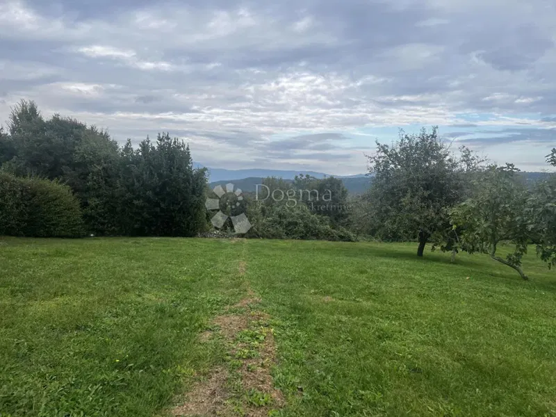 RUIN IN A ROW WITH A VIEW – 3