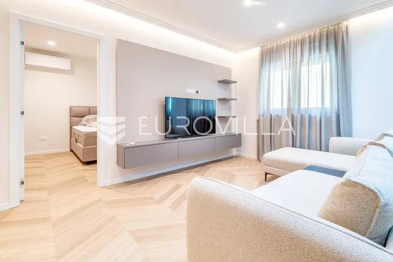 Zagreb, Bogovićeva, luxury three-bedroom penthouse 150 m² – 2