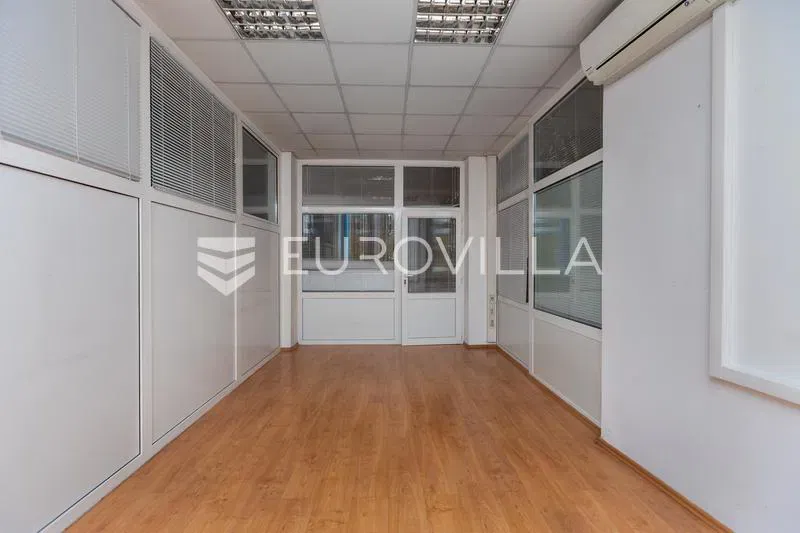 Rijeka, City Center, entire floor of office space, 516 m², 1st floor, elevator – 2