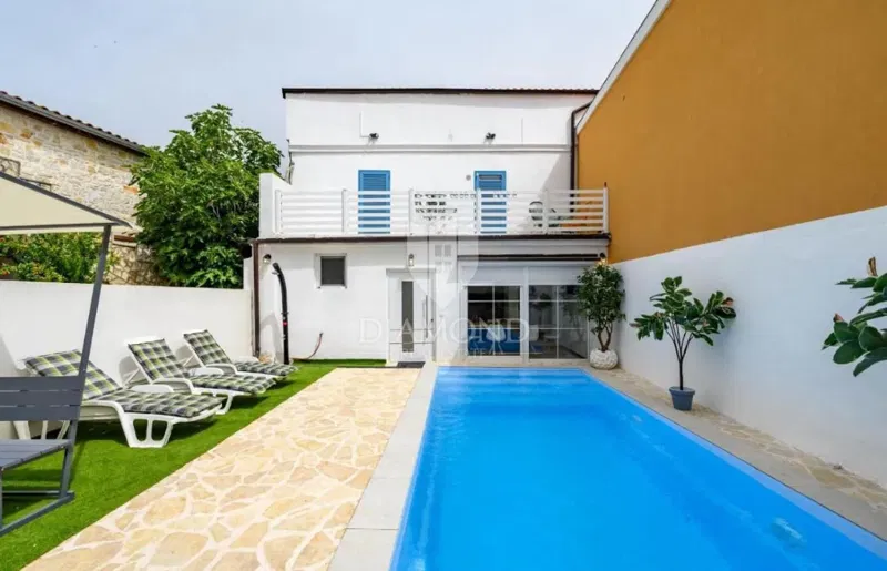 Poreč, surroundings, charming autochthonous house! – 2