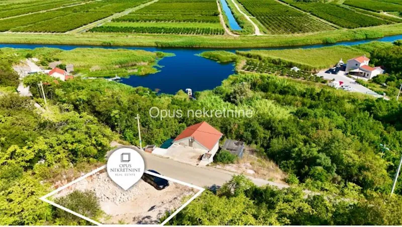 PIZINOVAC, SLIVNO -gradjevinsko zemljiste s projektom za villu za odmor