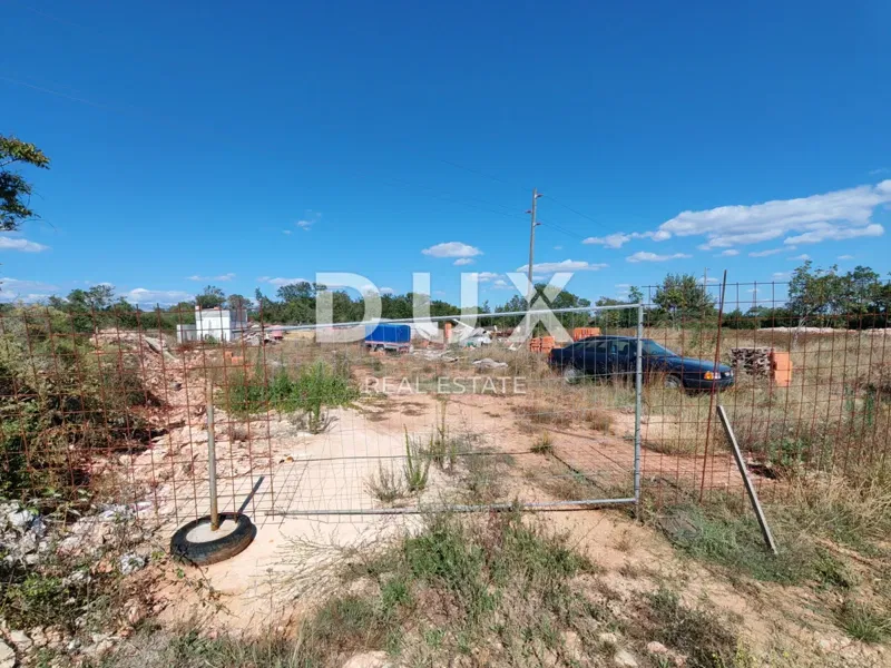ZADAR, NINSKI STANOVI - Land with a building permit for a villa with a swimming pool and an auxiliary building! – 3