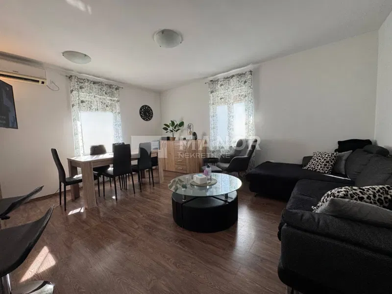 Flat Viškovo, 1m2 – 3