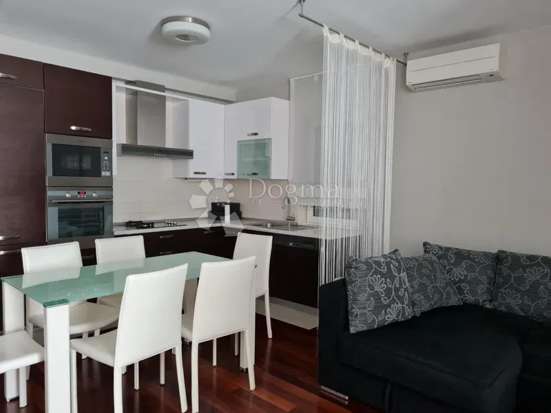 Flat Opatija, 78m2 – 3