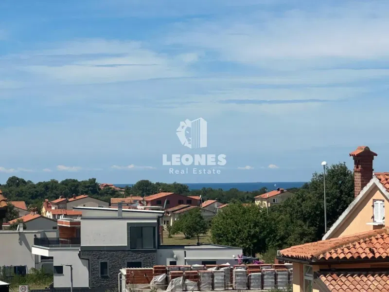 Detached house in a good location with a sea view in Novigrad – 2