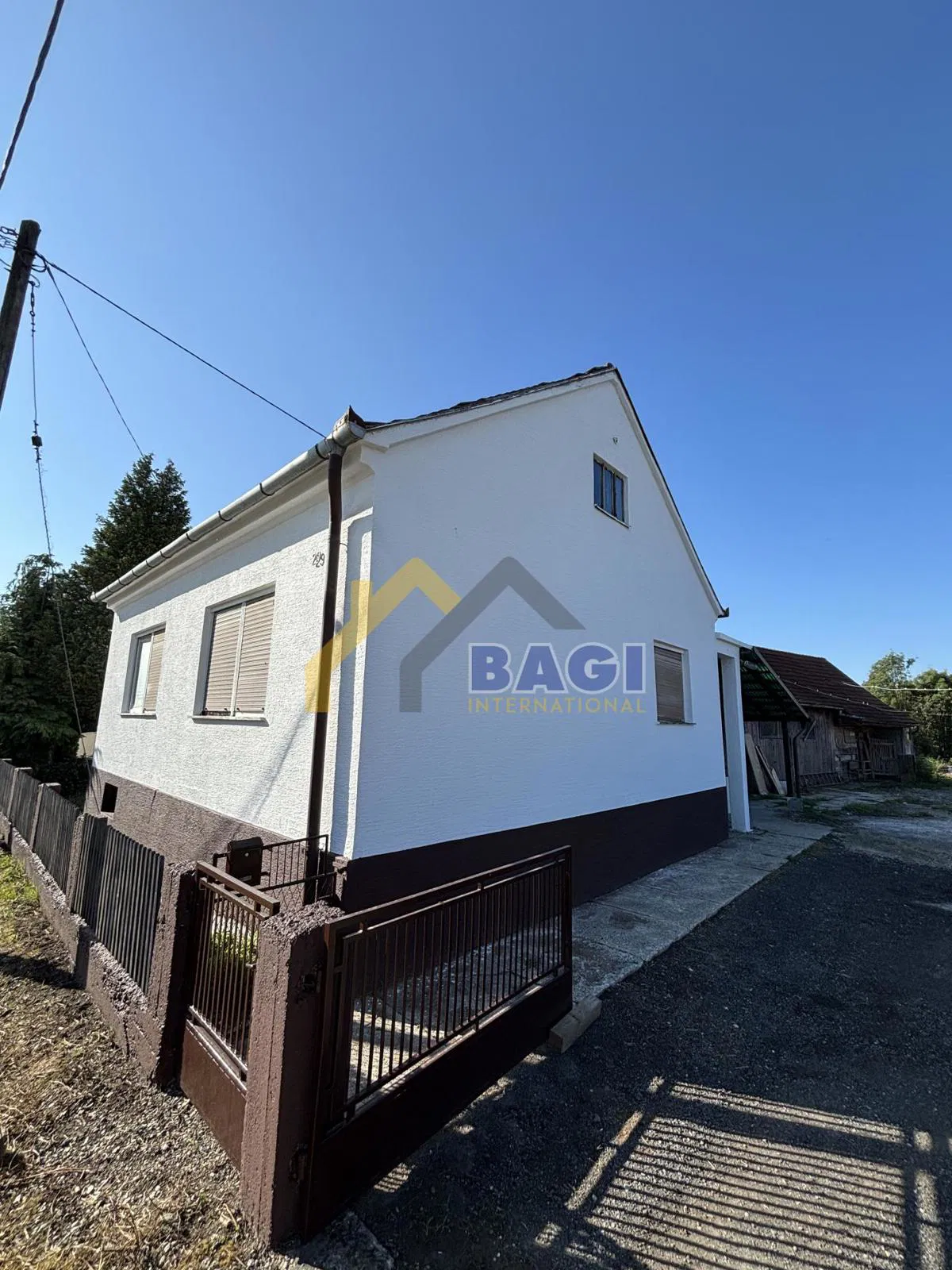 Vrbovec/Peskovec kuća za adaptaciju sa velikim zemljištem