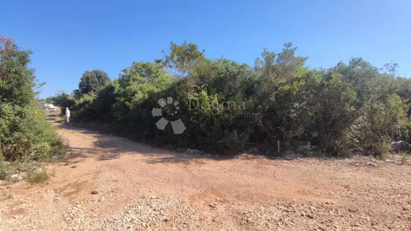 Terreno agricolo vicino al mare - Peroj – 2