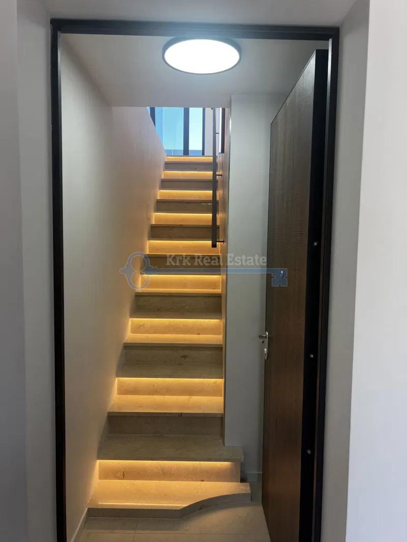 KRK - PENTHOUSE SA KROVNOM TERASOM, NOVOGRADNJA – 2