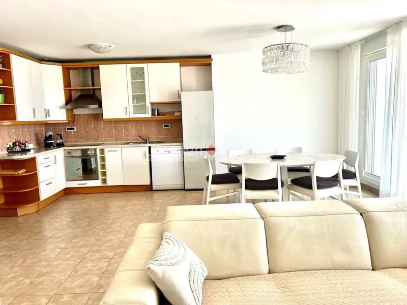 Pazdigrad – Three-bedroom flat, 1 Nov 2025 to 15 Apr 2026, sea view, for rent – 3