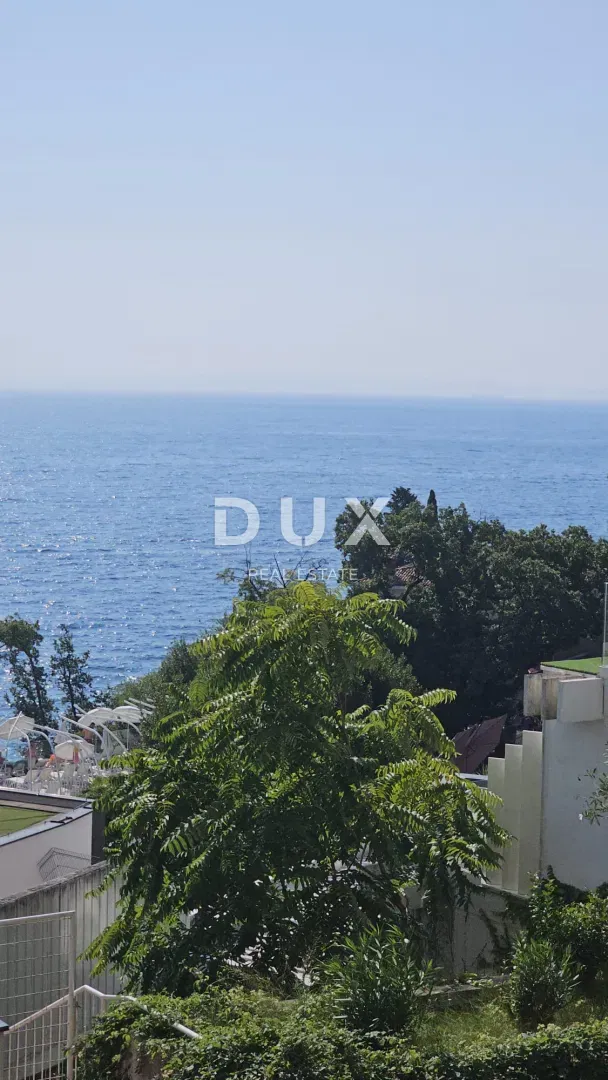 OPATIJA - Spacious apartment with a view in an Art Nouveau villa with lots of potential, 152m2 – 2