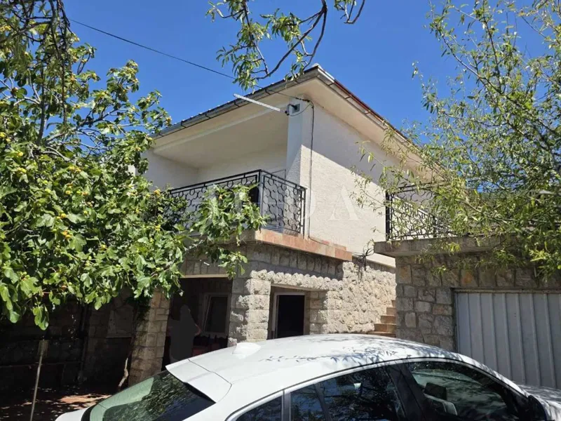 Novi Vinodolski, Smokvica Krmpotska, casa con due appartamenti – 3