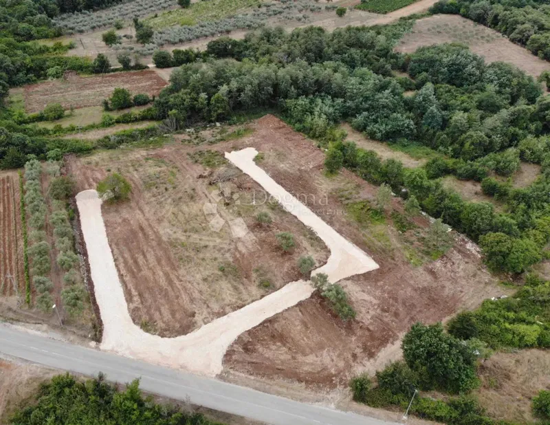 Земля под застройку Brtonigla, 660m2 – 3
