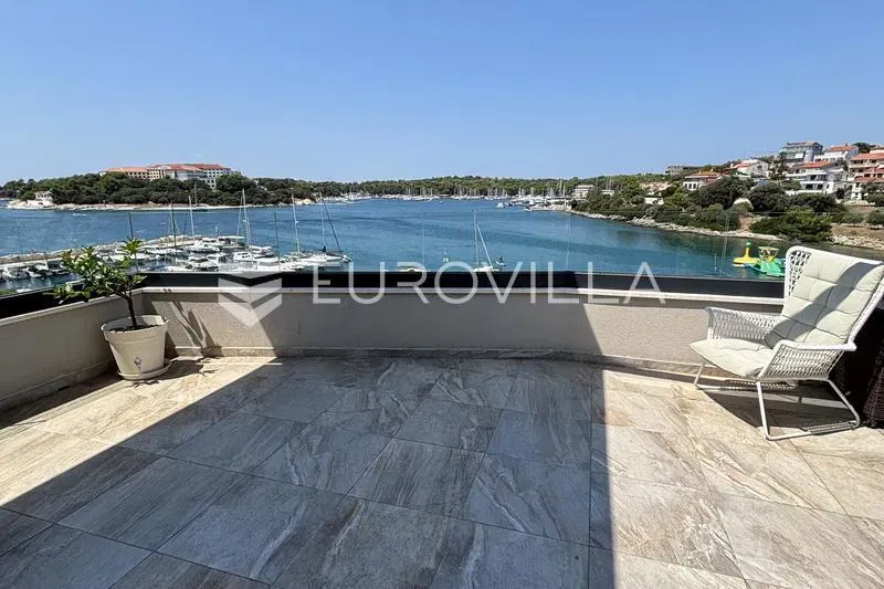 Lakás Pješčana Uvala – 3