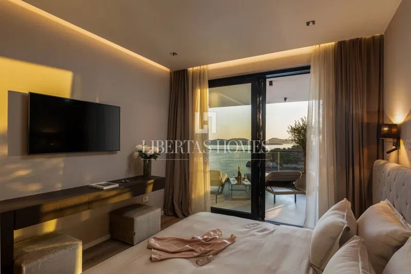 Sale of a luxury apartment with a view of the sea, Dubrovnik area – 3