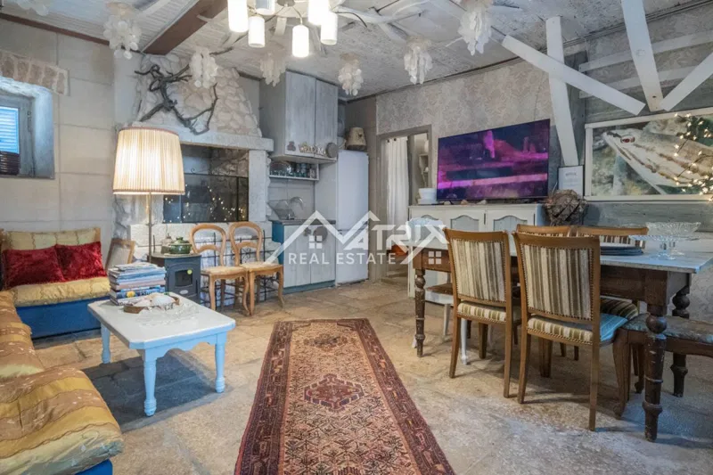 Krnica, avtentična prenovljena kamnita hiša z bazenom – 3