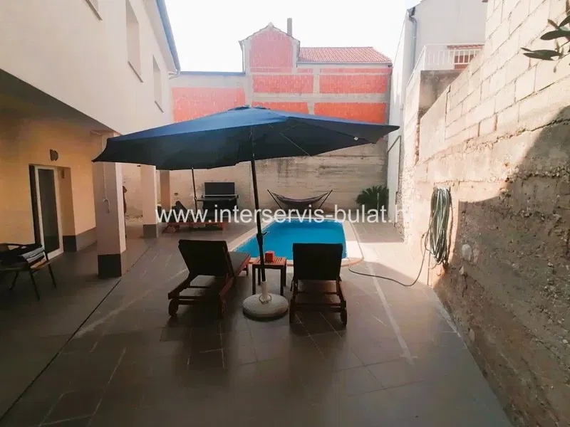 .::: Beautiful house in the center of Vodice :::. – 2