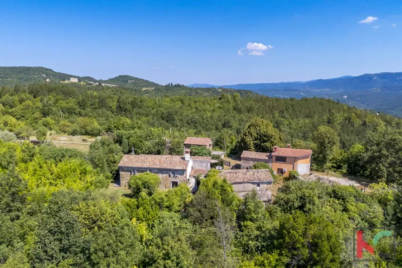 ISTRA, BOLJUN, PRODAJEMO SELO NA FANTASTIČNOJ LOKACIJI I LIJEPIM POGLEDOM #PRODAJA