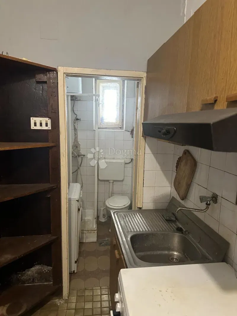 Flat Crnica, Šibenik, 130m2 – 2