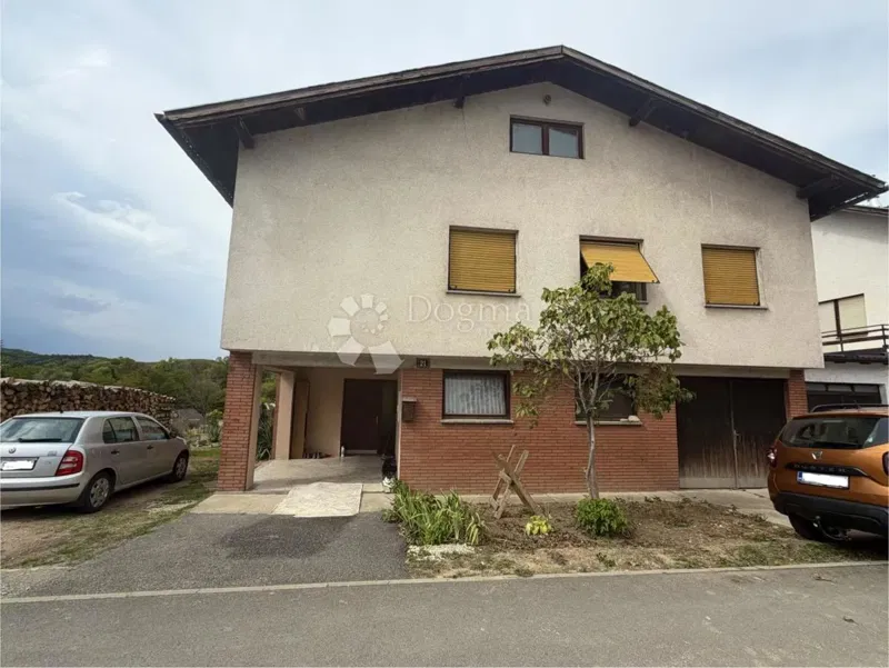Dům Cepeliš, Petrinja, 320m2