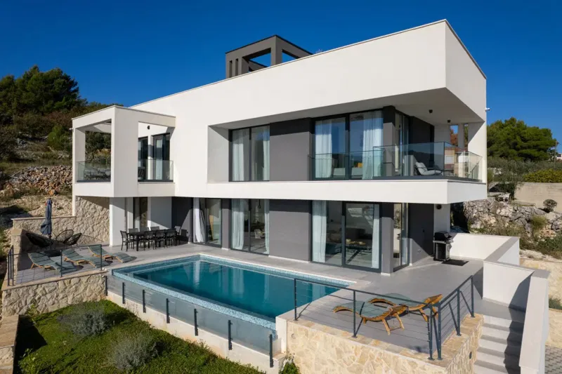 Villa moderna con piscina e vista spettacolare – 3