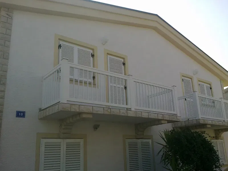 Vir, casa con 4 appartamenti (312m2), 250m dal mare, lato sud!!! – 2