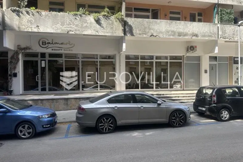 Istria, Pula, attractive commercial space 129 m² on the ground floor - Riva, Ravenska ul. 3 – 3