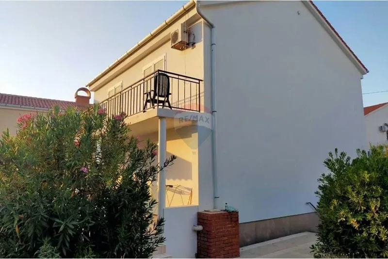 Prodaja kuće u Novalji, prilika! – 2