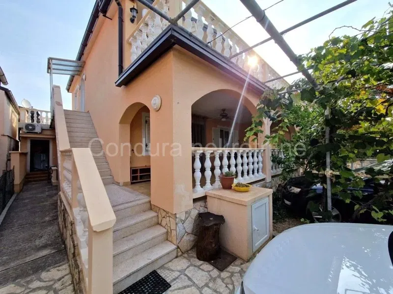 Vir, detached house with 2 apartments - 130m from the sea – 2