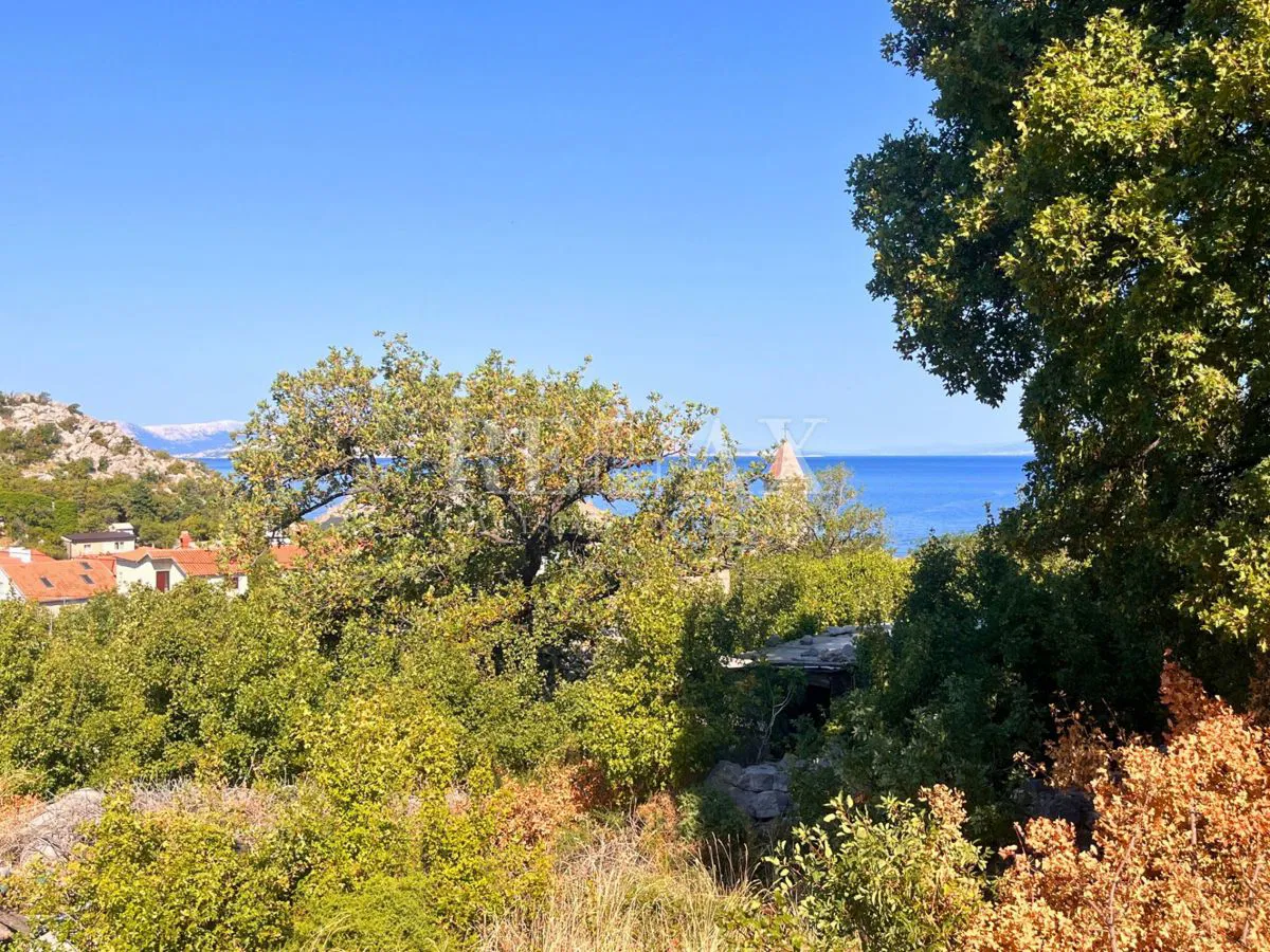 Sveti Juraj – Grundstück mit Baugenehmigung