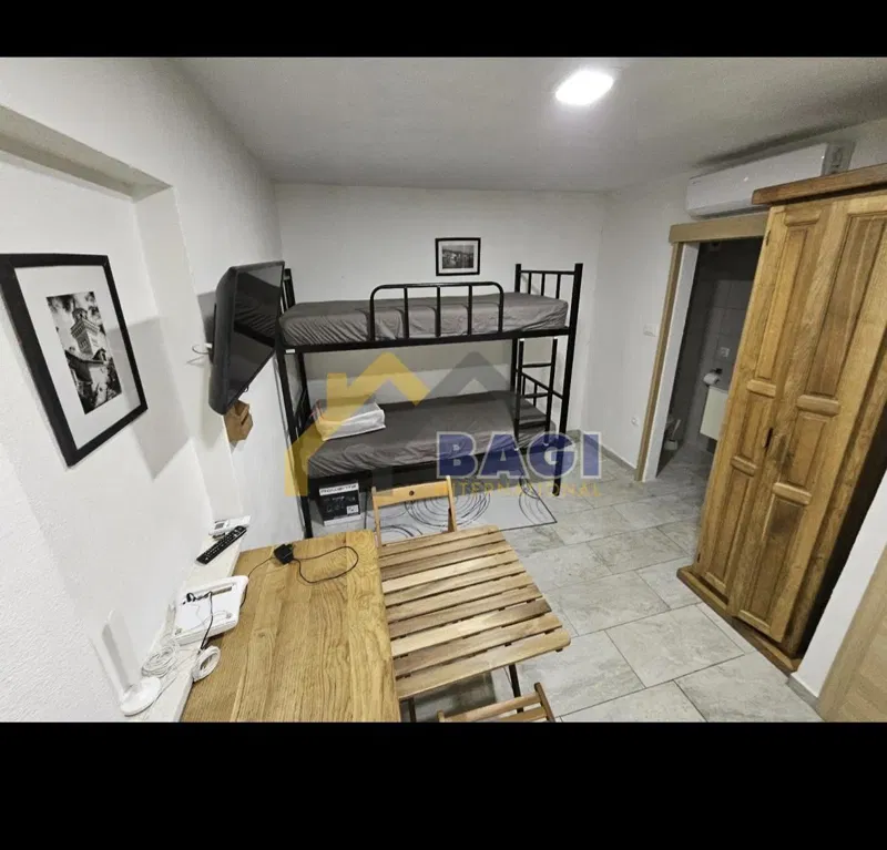 Dom Kaštel Stari