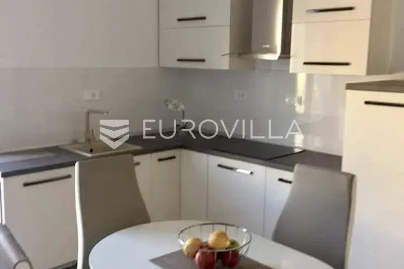 Rijeka, Potok, fully renovated four, room apartment with a balcony, 114.08 m² – 2