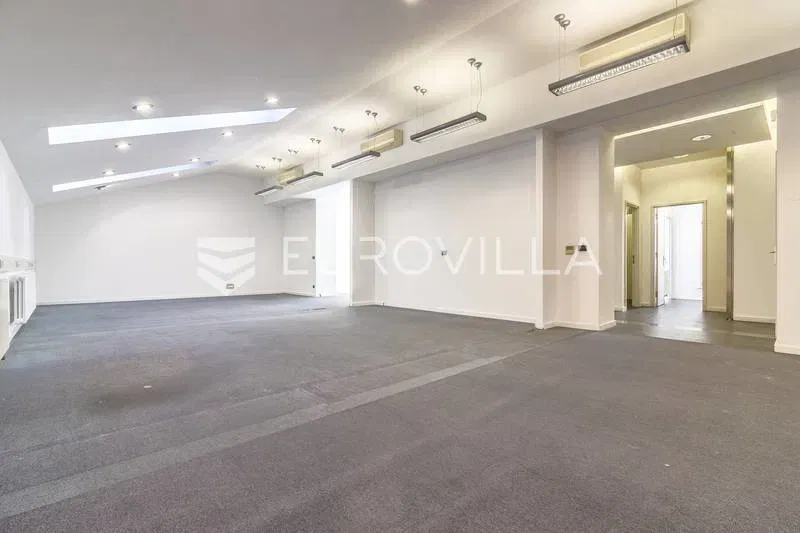 Immobile commerciale Donji Grad – 2
